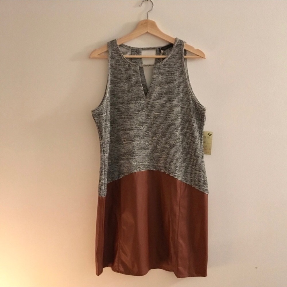 THML// NWT Shift Dress - Picture 1 of 8